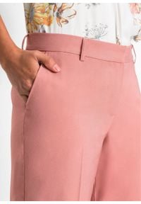 Spodnie z szerokimi nogawkami bonprix dymny brzoskwiniowy. Kolor: różowy #3