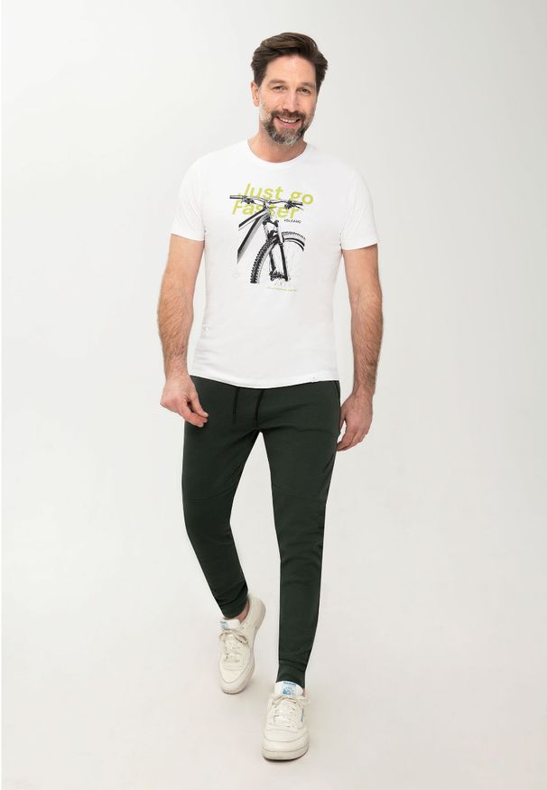 Volcano - Męski t-shirt z nadrukiem rowerowym T-JUST. Kolor: biały. Materiał: jeans, bawełna, włókno, materiał. Długość rękawa: krótki rękaw. Długość: krótkie. Wzór: nadruk. Sezon: lato. Styl: klasyczny, sportowy
