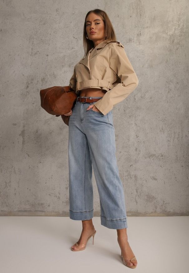 Renee - Niebieskie Szerokie Jeansy z Bawełną High Waist Ozdobione Przeszyciami Timolis. Okazja: na co dzień. Stan: podwyższony. Kolor: niebieski. Wzór: aplikacja. Styl: casual