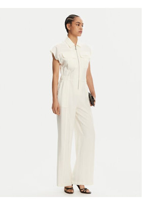Patrizia Pepe Kombinezon 2T0072 A573 W146 Écru Regular Fit. Materiał: wiskoza