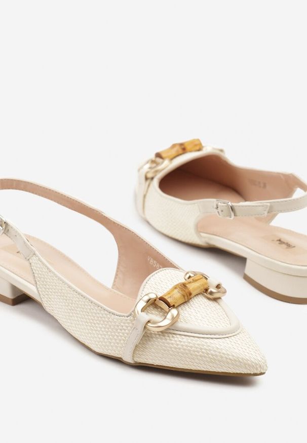 Renee - Beżowe Tweedowe Sandały Slingback z Ozdobną Aplikacją Davira. Okazja: na co dzień. Kolor: beżowy. Materiał: koronka, materiał. Wzór: aplikacja. Styl: casual, elegancki