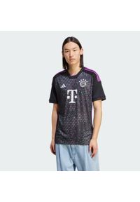 Adidas - Koszulka FC Bayern 23/24 Away. Kolor: różowy, czarny, wielokolorowy