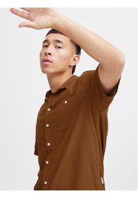 Blend Koszula 20716363 Brązowy Regular Fit. Kolor: brązowy. Materiał: wiskoza