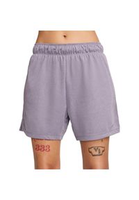 odzież Nike. Kolor: fioletowy. Długość: krótkie #1