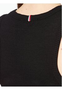 TOMMY HILFIGER - Tommy Hilfiger Sukienka codzienna WW0WW39342 Czarny Regular Fit. Okazja: na co dzień. Kolor: czarny. Materiał: wiskoza. Typ sukienki: proste. Styl: casual