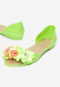 Born2be - Jasnozielone Balerinki Lamedella. Nosek buta: otwarty. Zapięcie: bez zapięcia. Kolor: zielony. Materiał: guma. Wzór: aplikacja, kwiaty. Obcas: na płaskiej podeszwie #3