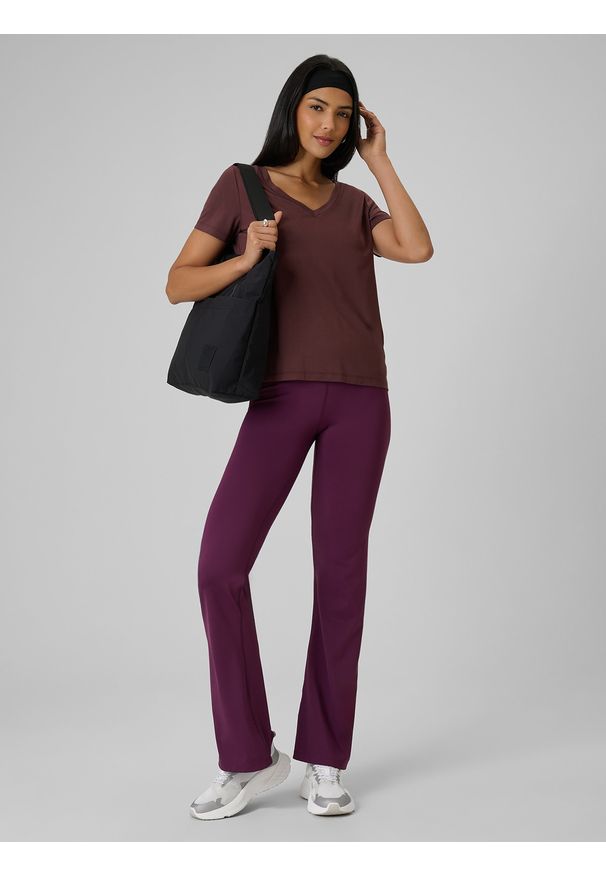 4f - 4F T-shirt regular z modalem damski - brązowy S. Okazja: na co dzień. Typ kołnierza: dekolt w serek. Kolor: brązowy. Materiał: materiał, skóra, dzianina. Styl: casual