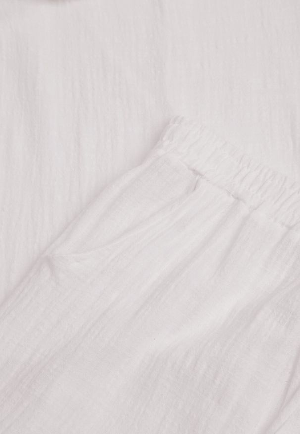 Born2be - Biały Komplet z Lnem i Bawełną Bluzka z Rękawem 3/4 i Spodnie Kuloty Danalane. Kolor: biały. Materiał: len, bawełna