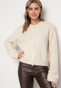 Born2be - Beżowy Casualowy Kardigan o Klasycznym Kroju Riathiel. Okazja: na co dzień. Kolor: beżowy. Materiał: jeans. Długość rękawa: długi rękaw. Długość: długie. Styl: klasyczny, casual #7