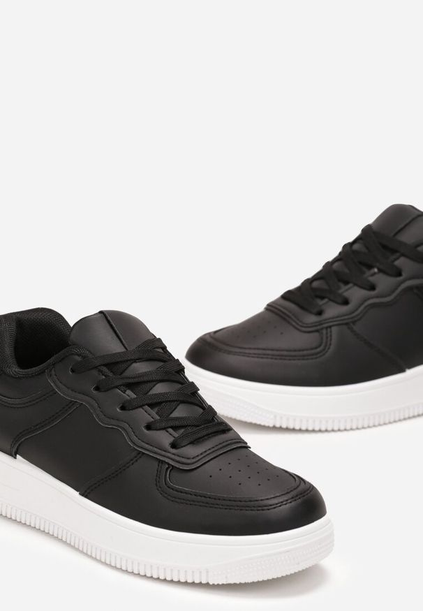 Renee - Czarno-Białe Sneakersy Sznurowane na Grubej Podeszwie Taleith. Okazja: na co dzień. Kolor: czarny. Materiał: jeans. Sport: fitness