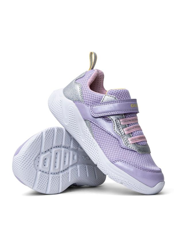 Geox - Sneakersy dziecięce fioletowe GEOX J Sprintye Girl. Kolor: fioletowy. Materiał: materiał. Sport: bieganie