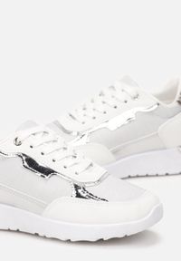 Born2be - Białe Sneakersy z Metalicznymi Wstawkami i Brokatem Balfora. Kolor: biały #4