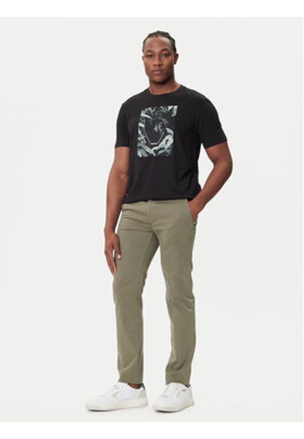 BOSS Chinosy 50510933 Zielony Slim Fit. Kolor: zielony. Materiał: bawełna