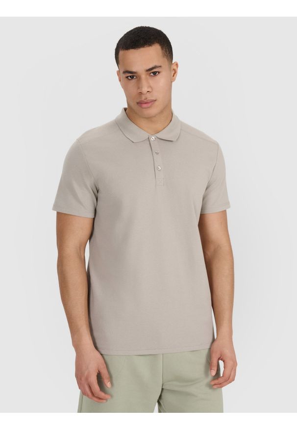 4f - 4F Koszulka polo regular męska - szara S. Okazja: na co dzień. Typ kołnierza: polo. Kolor: szary. Materiał: poliester, materiał, dzianina, bawełna. Wzór: ze splotem. Styl: casual, sportowy, klasyczny