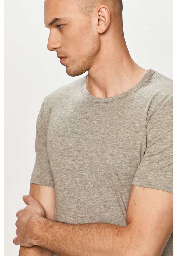 Jack & Jones - T-shirt. Okazja: na co dzień. Kolor: szary. Materiał: dzianina. Wzór: gładki. Styl: casual