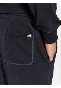 New Balance Spodnie dresowe NB Essentials Sweatpant MP33509 Czarny Regular Fit. Kolor: czarny. Materiał: syntetyk #3