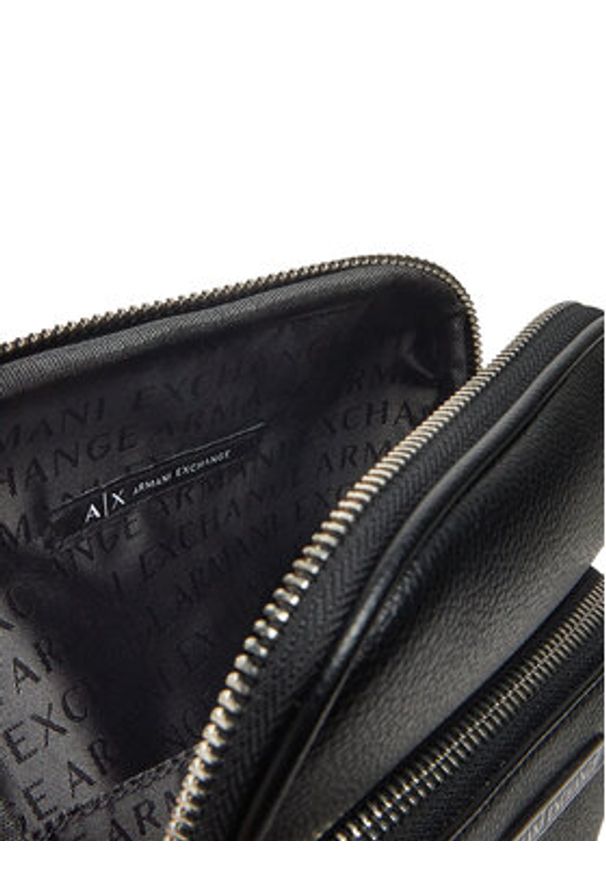 Armani Exchange Saszetka XM000843 AF12134 UC001 Czarny. Kolor: czarny. Materiał: skóra