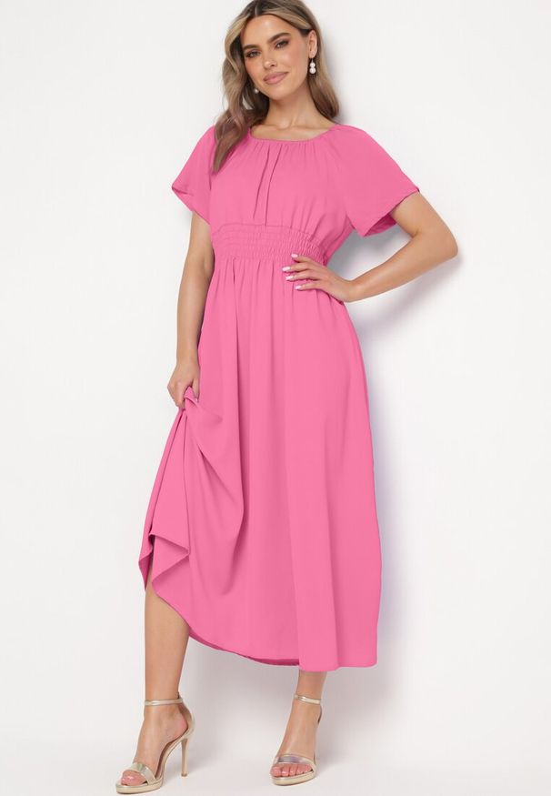 Born2be - Różowa Sukienka z Krótkim Rękawem i Gumką w Pasie Oilleria. Kolor: różowy. Długość rękawa: krótki rękaw