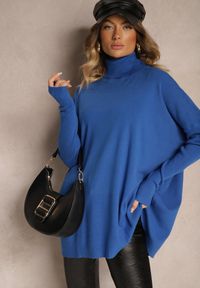 Renee - Niebieski Golf Dzianinowy z Długim Rękawem Halaian. Typ kołnierza: golf. Kolor: niebieski. Materiał: dzianina. Długość rękawa: długi rękaw. Długość: długie. Sezon: jesień, zima