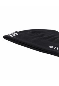 Givenchy - GIVENCHY - Czarna czapka beanie. Kolor: czarny. Materiał: wełna. Wzór: napisy. Styl: elegancki #3