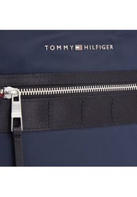 TOMMY HILFIGER - Tommy Hilfiger Saszetka Th Elevated Nylon Mini Crossover AM0AM11570 Granatowy. Kolor: niebieski. Materiał: nylon