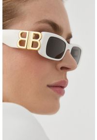 Balenciaga okulary przeciwsłoneczne damskie kolor biały. Kształt: prostokątne. Kolor: biały