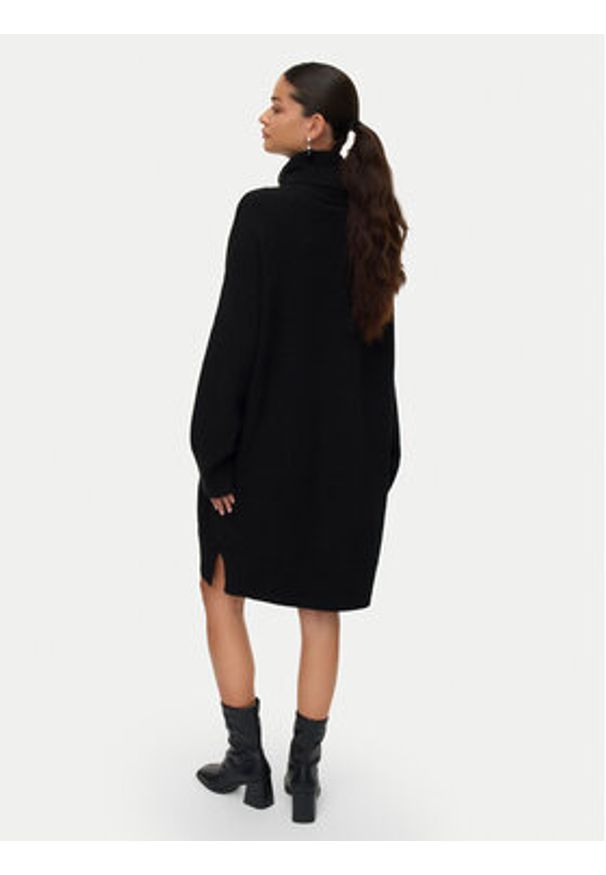Vero Moda Sukienka dzianinowa Aquarius 10331900 Czarny Regular Fit. Kolor: czarny. Materiał: syntetyk