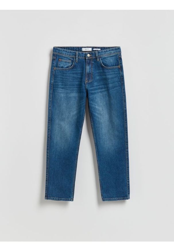Reserved - Jeansy straight z efektem sprania - niebieski. Kolor: niebieski