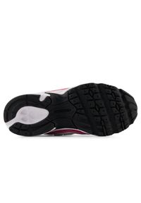 Buty dziecięce New Balance P740677 – różowe. Kolor: różowy. Materiał: syntetyk, materiał. Szerokość cholewki: normalna. Sezon: lato. Sport: turystyka piesza #4