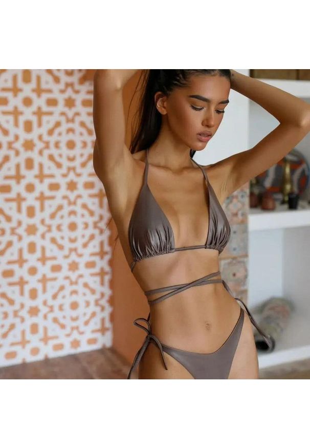 Intica - Bikini metalizowane na plażę i basen Sigismonda. Kolor: beżowy. Materiał: materiał