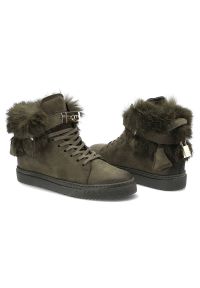 Sneakersy damskie Carinii, sznurowane i na płaskim obcasie, zielone, B3770_F_I43-000-PSK-B67. Zapięcie: klamry. Kolor: zielony. Materiał: futro, guma, zamsz. Szerokość cholewki: normalna. Wzór: aplikacja. Obcas: na obcasie. Styl: elegancki. Wysokość obcasa: niski #4