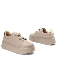 CheBello - Beżowe Sneakersy Chebello Damskie Stylowe Obuwie. Okazja: na co dzień. Kolor: beżowy. Materiał: skóra. Szerokość cholewki: normalna. Obcas: na platformie #6