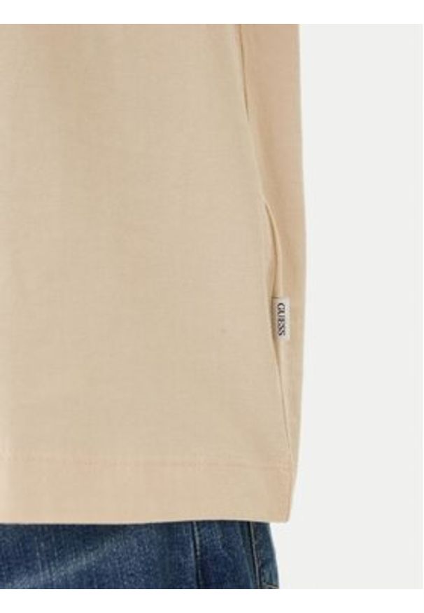 Guess Jeans T-Shirt M4YI46 K8FQ4 Beżowy Regular Fit. Kolor: beżowy. Materiał: bawełna
