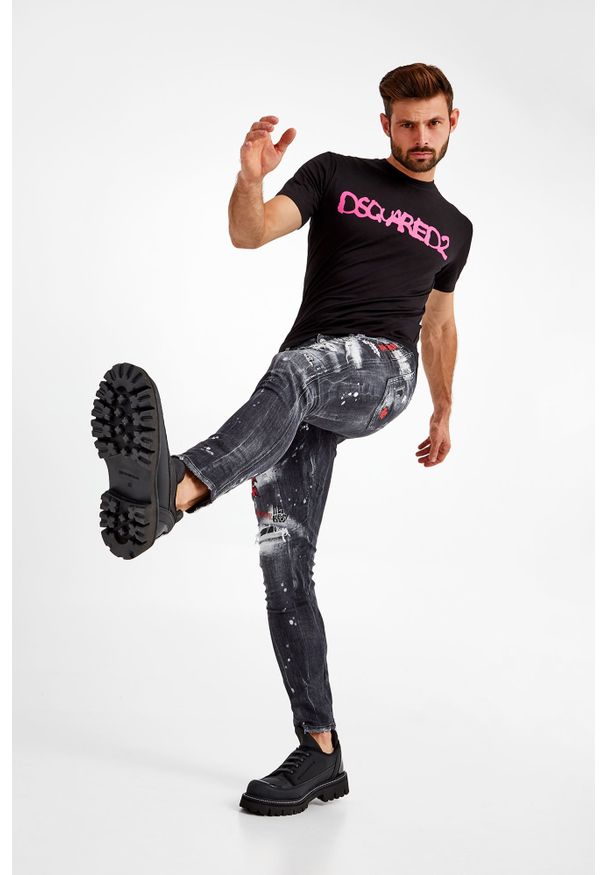 T-SHIRT DSQUARED2. Długość rękawa: krótki rękaw. Długość: krótkie. Wzór: nadruk