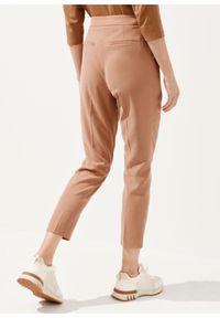 Ochnik - Kamelowe spodnie damskie w kant. Kolor: brązowy. Materiał: wiskoza. Styl: elegancki #3