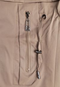 Renee - Brązowa Przejściowa Kurtka Parka z Rękawami z Możliwością Podpięcia Tinarae. Okazja: na spacer. Kolor: brązowy #7