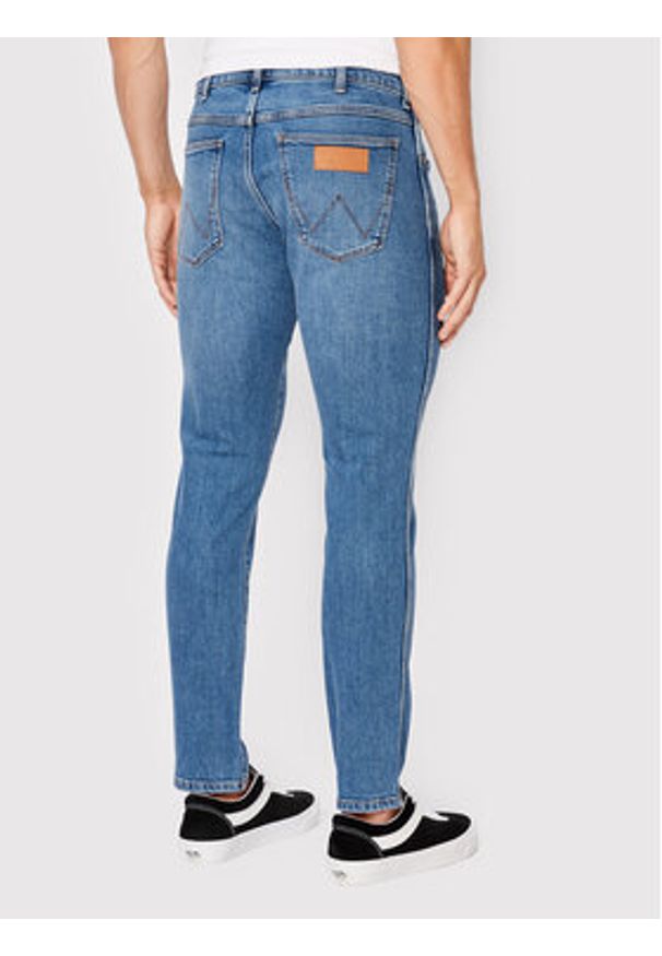 Wrangler Jeansy Larston W18SJX21Y 112322663 Niebieski Slim Tapered Fit. Kolor: niebieski