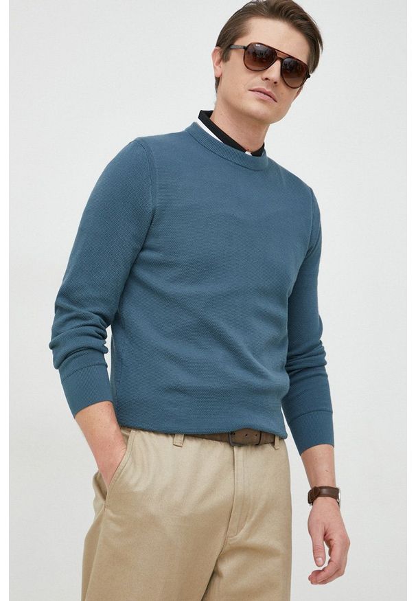 BOSS sweter bawełniany męski kolor turkusowy lekki. Kolor: turkusowy. Materiał: bawełna. Długość rękawa: długi rękaw. Długość: długie. Wzór: gładki
