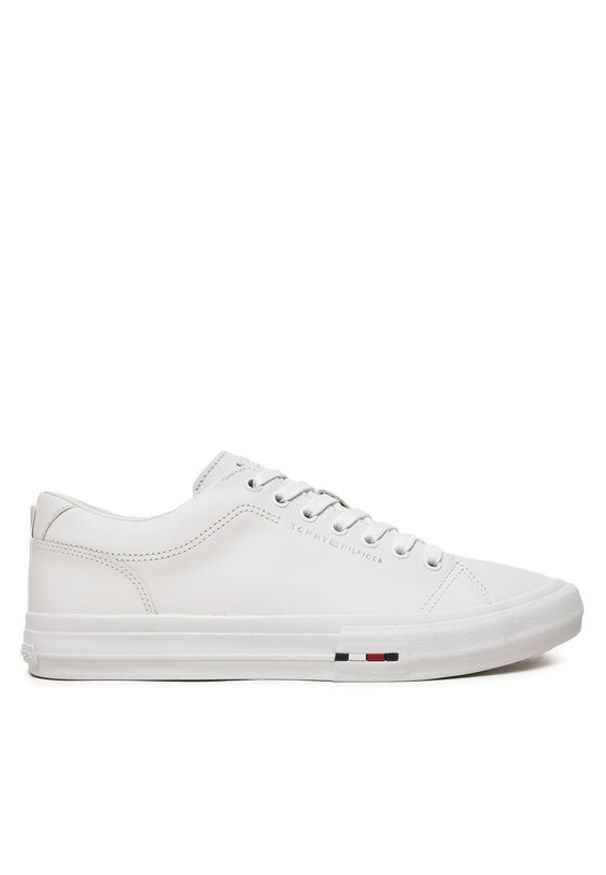 TOMMY HILFIGER - Tommy Hilfiger Sneakersy Hi Vulc Street Low FM0FM05312 Biały. Kolor: biały. Materiał: skóra