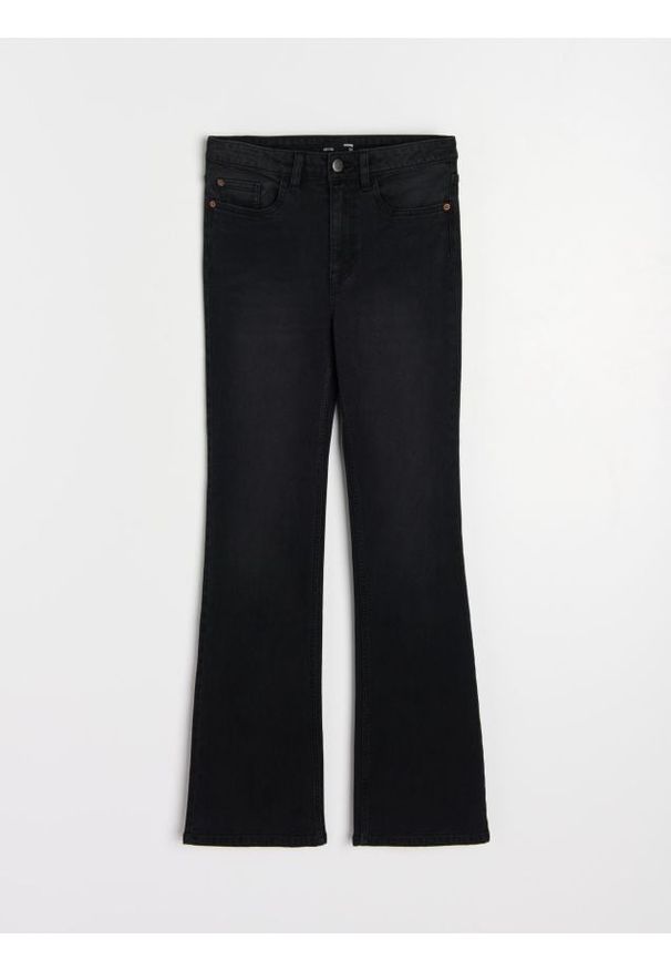 Sinsay - Jeansy flare mid waist - czarny. Kolor: czarny