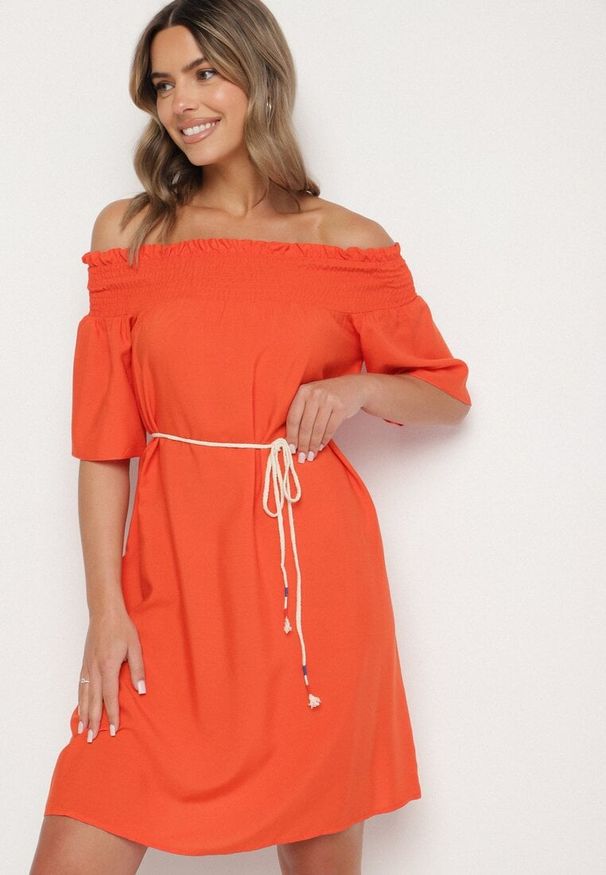 Born2be - Pomarańczowa Sukienka z Wiskozą Bawełną Hiszpańskim Dekoltem i Sznurkiem Lilarenne. Okazja: na co dzień. Kolor: pomarańczowy. Materiał: wiskoza, bawełna. Sezon: lato. Styl: elegancki, casual