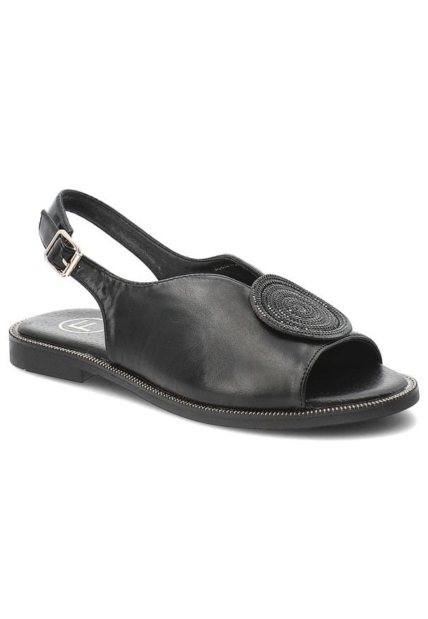 Sandały damskie Filippo, cholewka ze skóry ekologicznej na płaskiej podeszwie z elegancką broszką, czarne, DS6229/26. Okazja: na co dzień. Zapięcie: pasek. Kolor: czarny. Materiał: skóra ekologiczna. Wzór: aplikacja. Obcas: na płaskiej podeszwie. Styl: elegancki