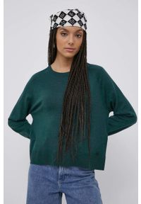 Superdry sweter wełniany damski kolor zielony lekki. Okazja: na co dzień. Kolor: zielony. Materiał: wełna. Długość rękawa: raglanowy rękaw. Styl: casual