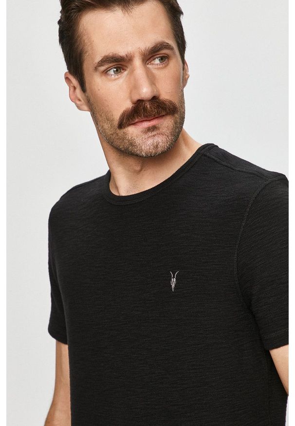 AllSaints - T-shirt. Okazja: na co dzień. Kolor: czarny. Materiał: dzianina. Wzór: gładki. Styl: casual