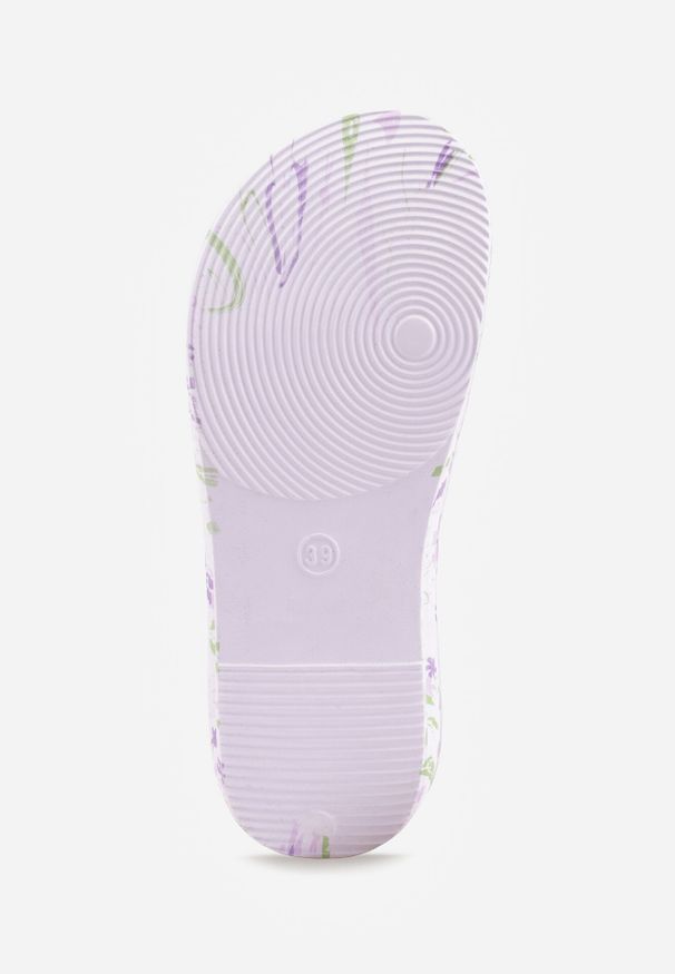 Born2be - Biało-Fioletowe Klapki Piankowe Basenowe na Grubej Podeszwie Mephistae. Okazja: na co dzień. Kolor: biały. Materiał: len, dresówka. Sezon: lato. Styl: wakacyjny, casual