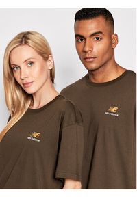 New Balance T-Shirt Unisex UT21503 Brązowy Relaxed Fit. Kolor: brązowy. Materiał: bawełna #5