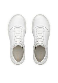 Geox Sneakersy D Nebula 2.0 D45VUC 08514 C1001 Biały. Kolor: biały. Materiał: skóra