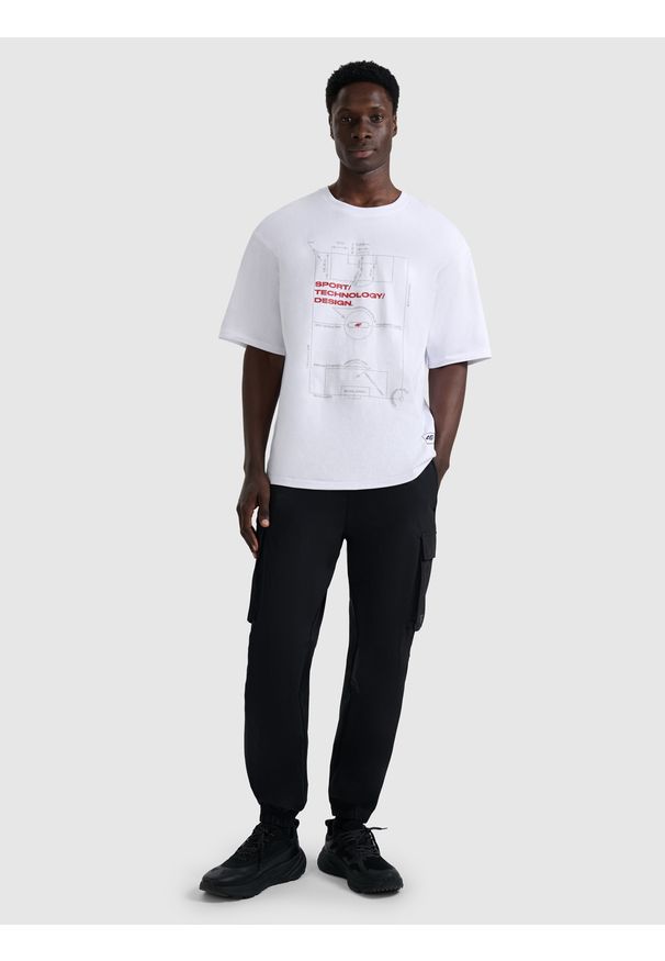 4f - 4F T-shirt oversize z nadrukiem męski - biały M. Okazja: na co dzień. Kolor: biały. Materiał: bawełna. Wzór: nadruk. Styl: casual