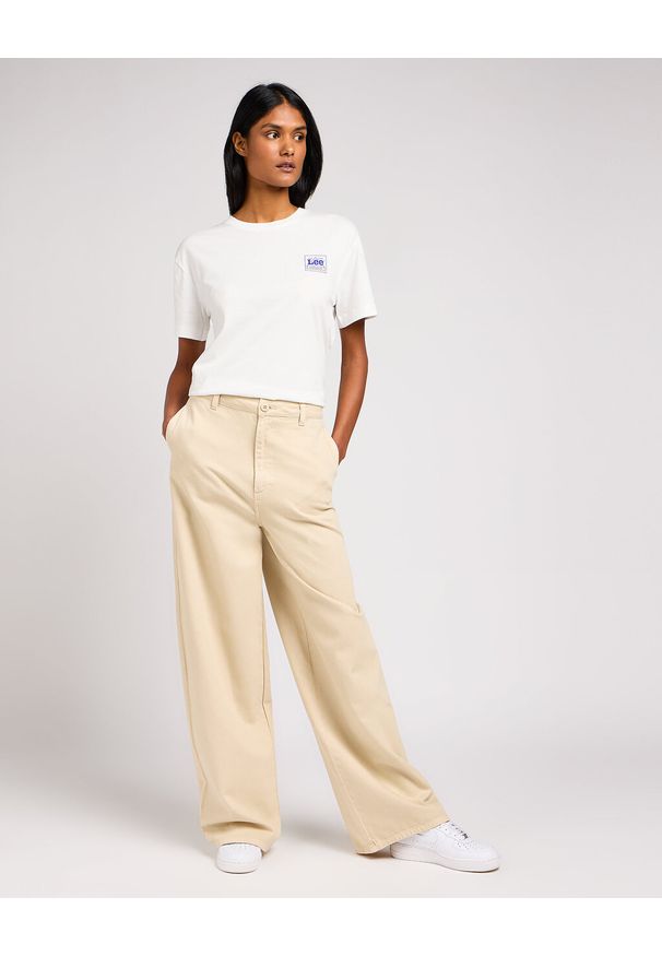 Lee - LEE CHINO RELAXED DAMSKIE SPODNIE MATERIAŁOWE MATERIAŁ GREIGE 112349015 L34M016112. Materiał: materiał