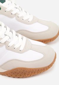 Born2be - Białe Buty Sportowe Sneakersy z Ozdobnymi Naszyciami Aerylia. Kolor: biały. Materiał: jeans. Wzór: aplikacja #6